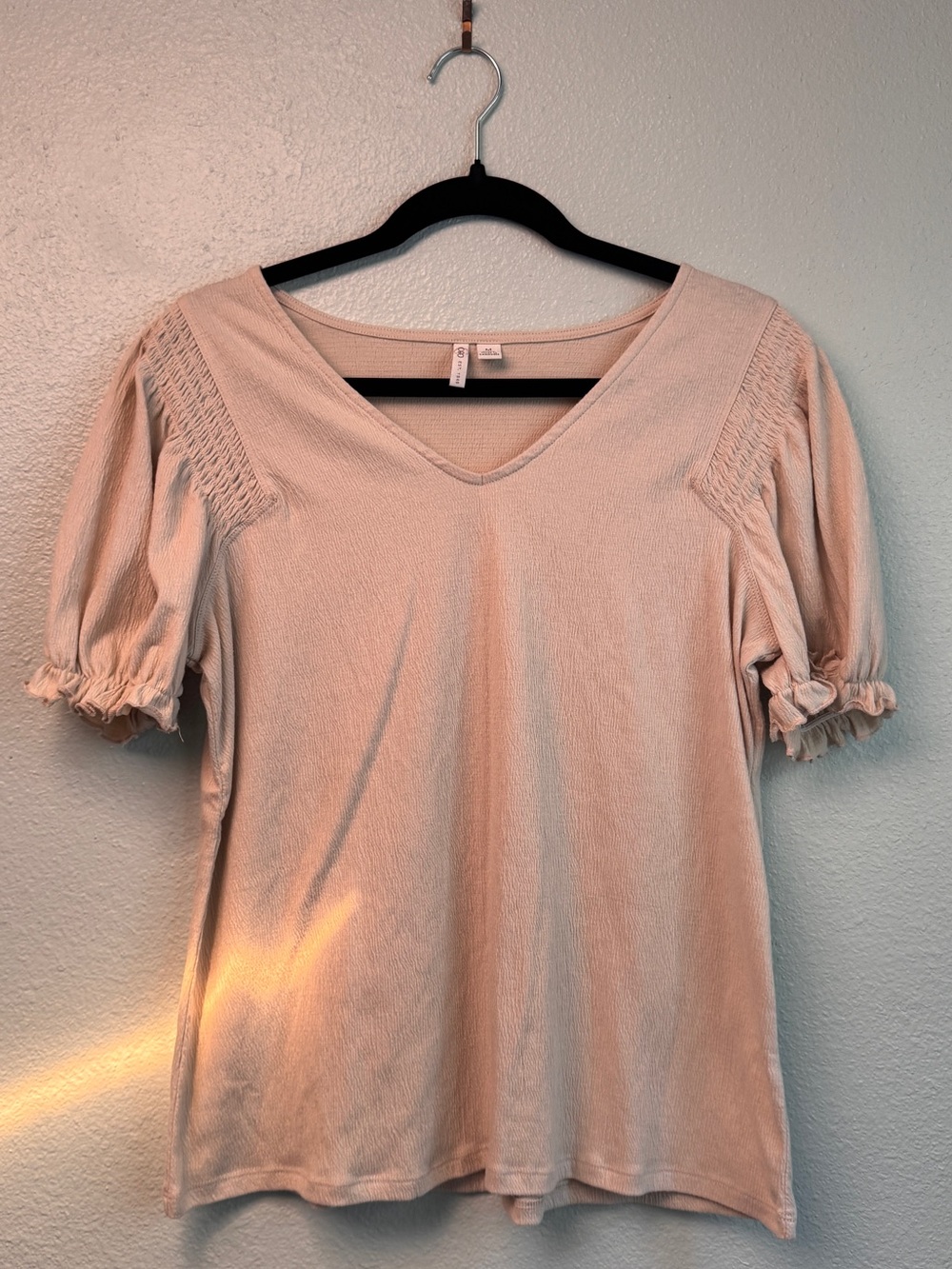 Cato Light Tan V-Neck Puff Sleeve Top